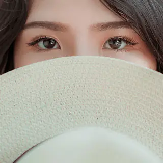 下垂瞇瞇眼