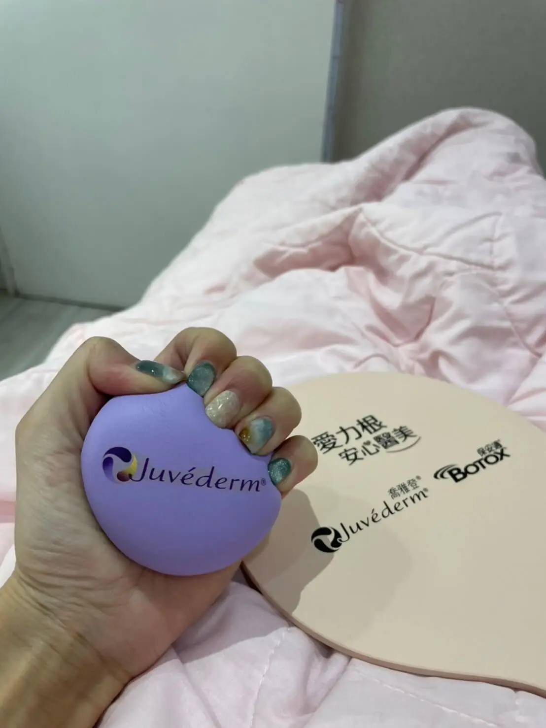 絲絲 : 法令紋+夫妻宮凹陷，打造自然澎潤好氣色，擺脫疲累感!｜玻尿酸